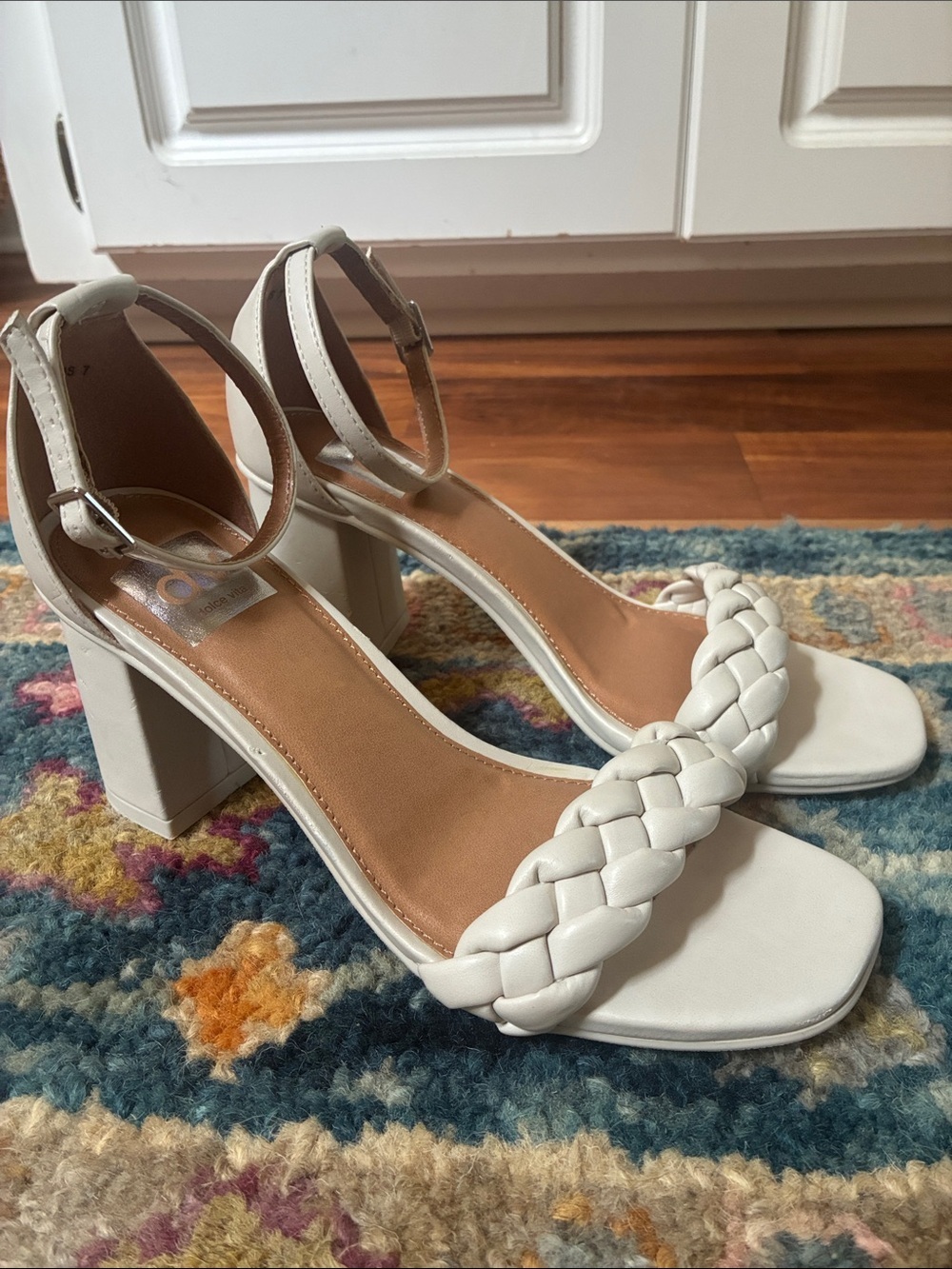 DV Dolce Vita Braided Strap Ivory Block Heel Sandals SZ 7 - Picture 2 of 10